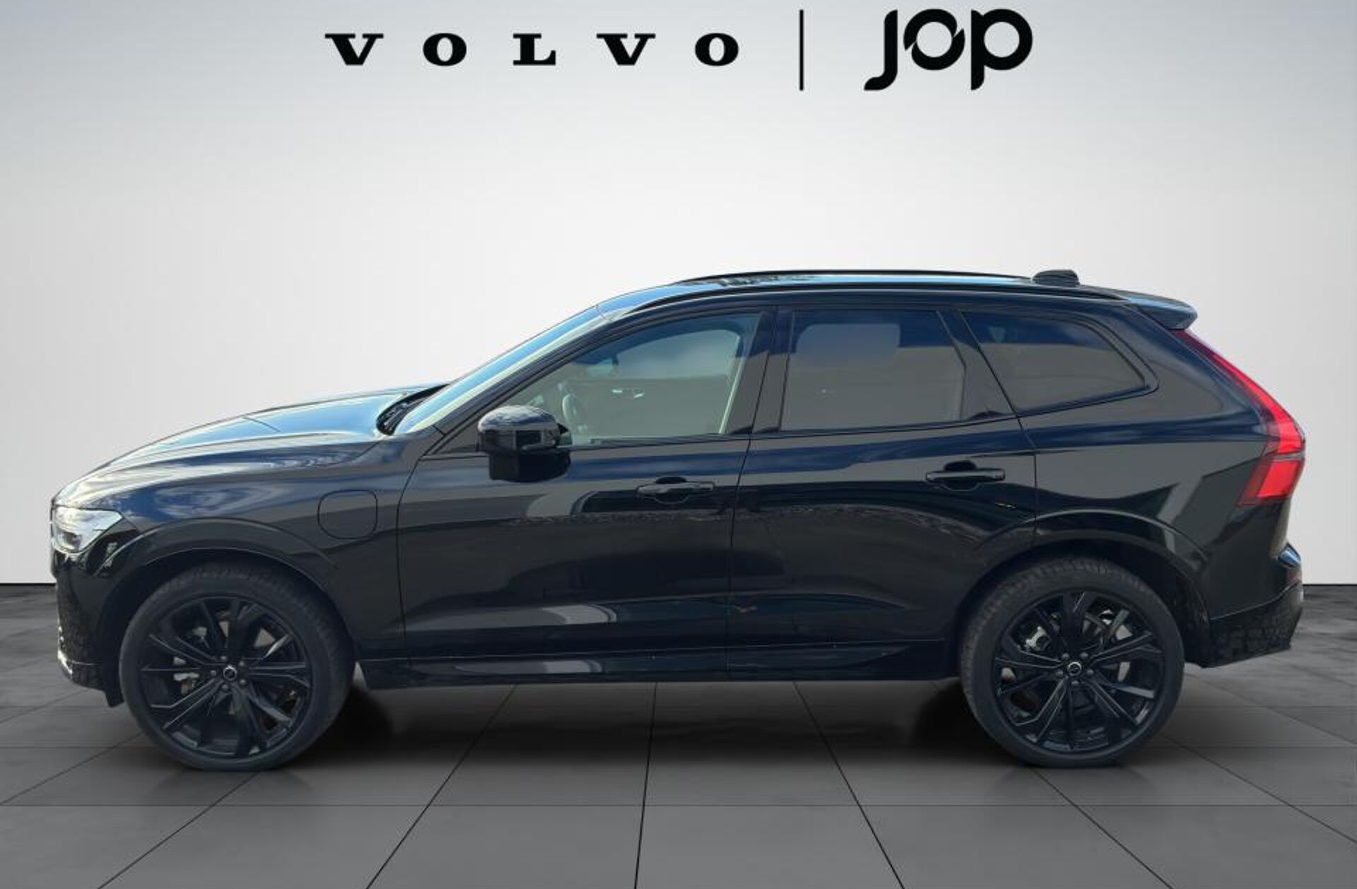 VOLVO XC60 2.0 T6 PHEV Black Edition AWD