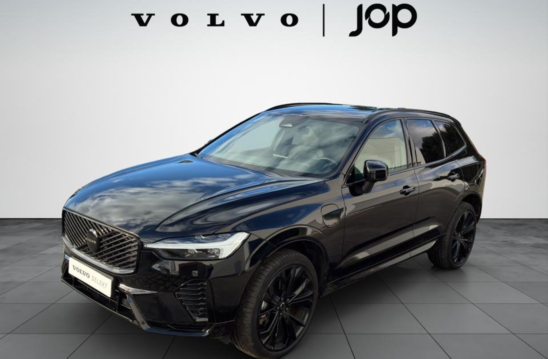 VOLVO XC60 2.0 T6 PHEV Black Edition AWD
