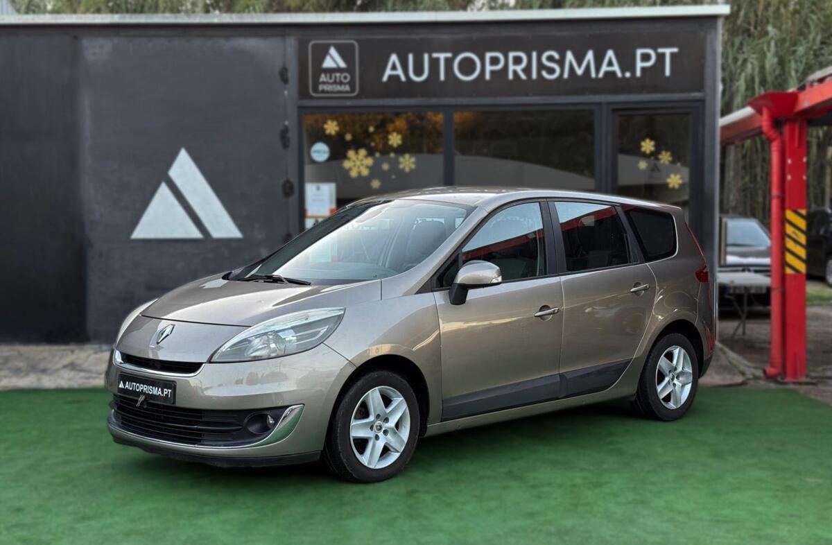 RENAULT Scénic G. 1.5 dCi Dynamique S 7L