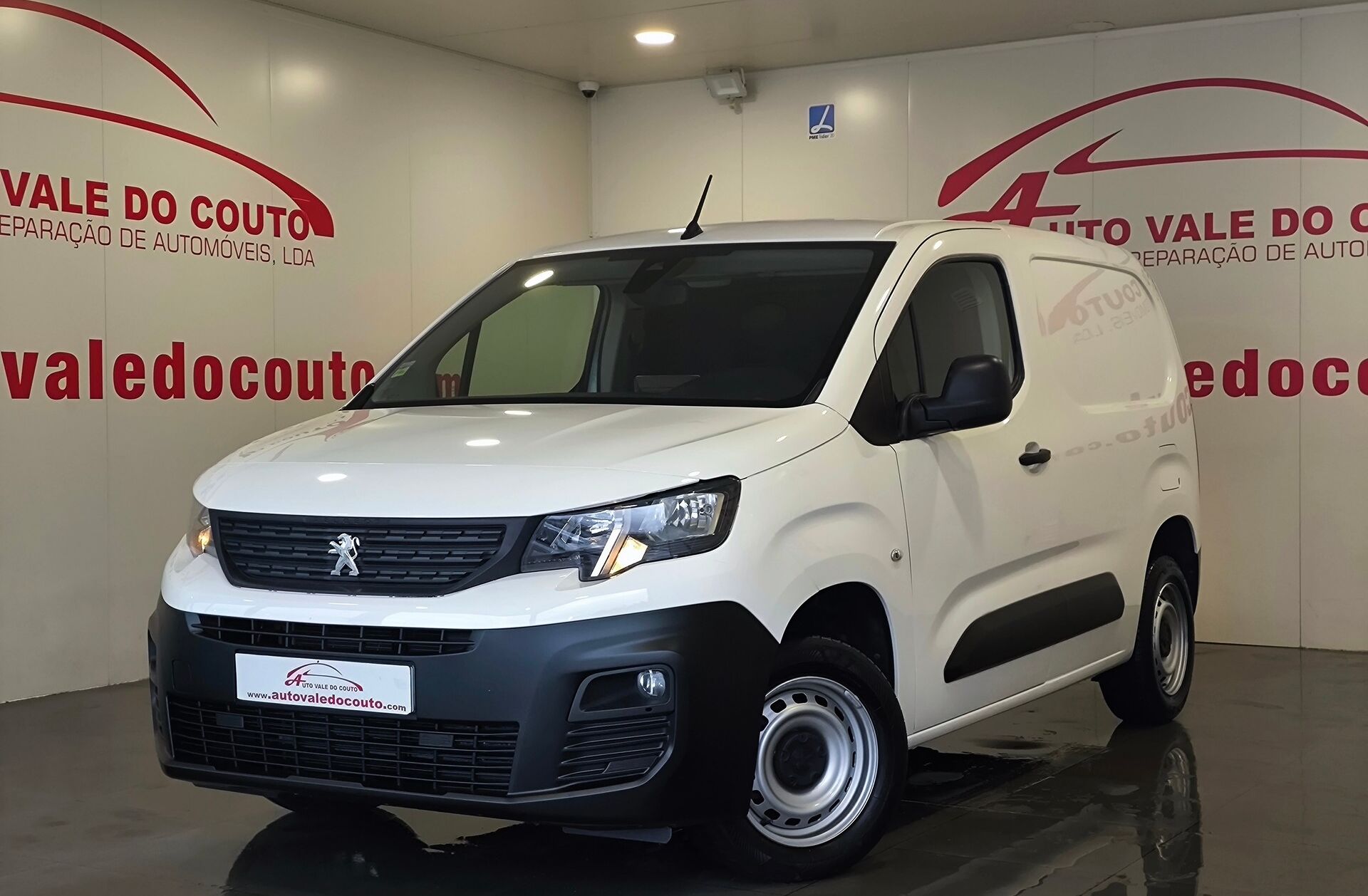 PEUGEOT Partner 1.5 BlueHDi Premium Standard