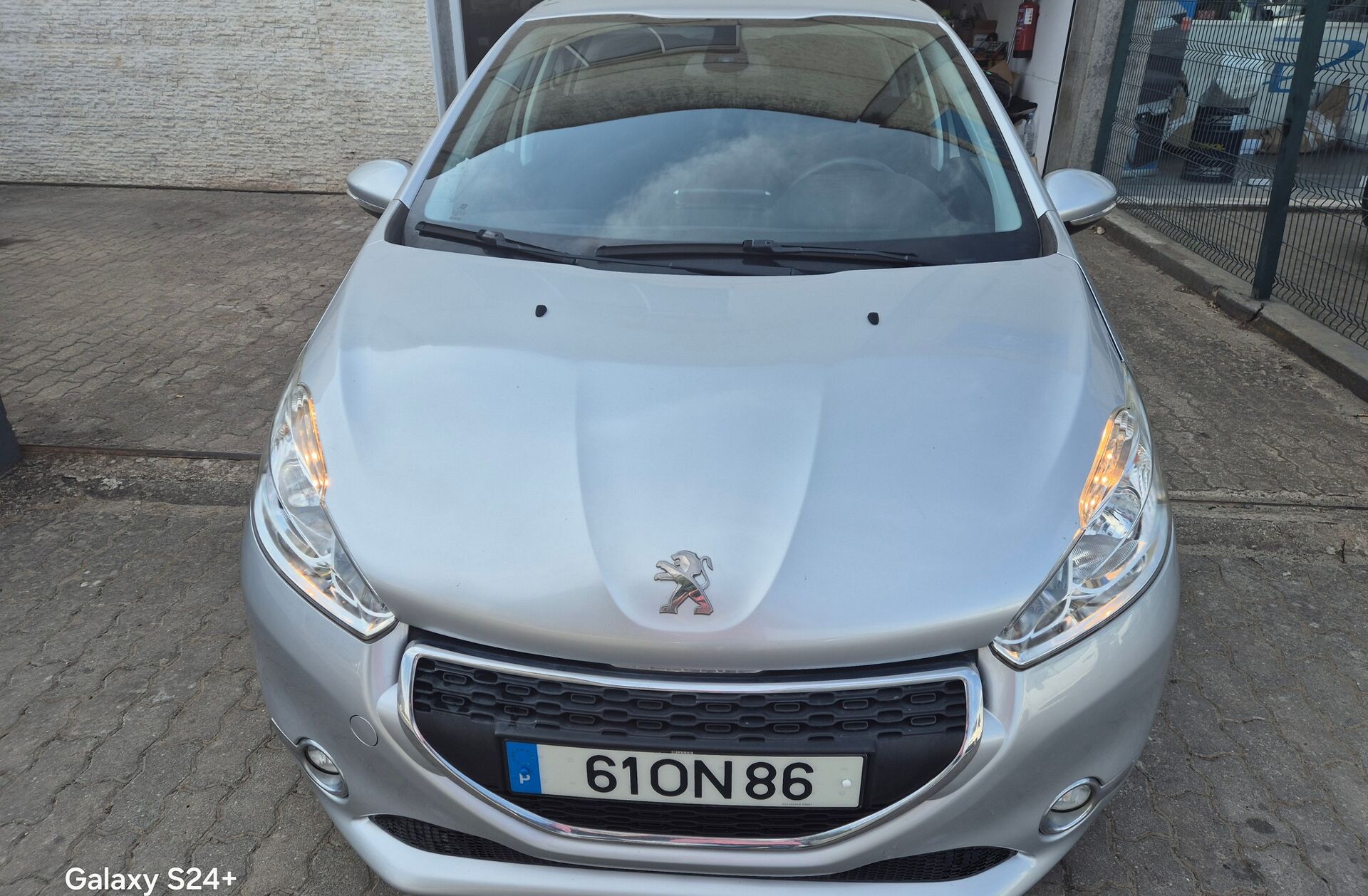 PEUGEOT 208 1.2 VTi Active