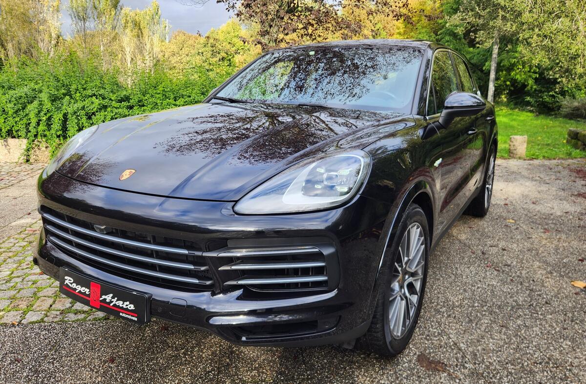 PORSCHE Cayenne E-Hybrid