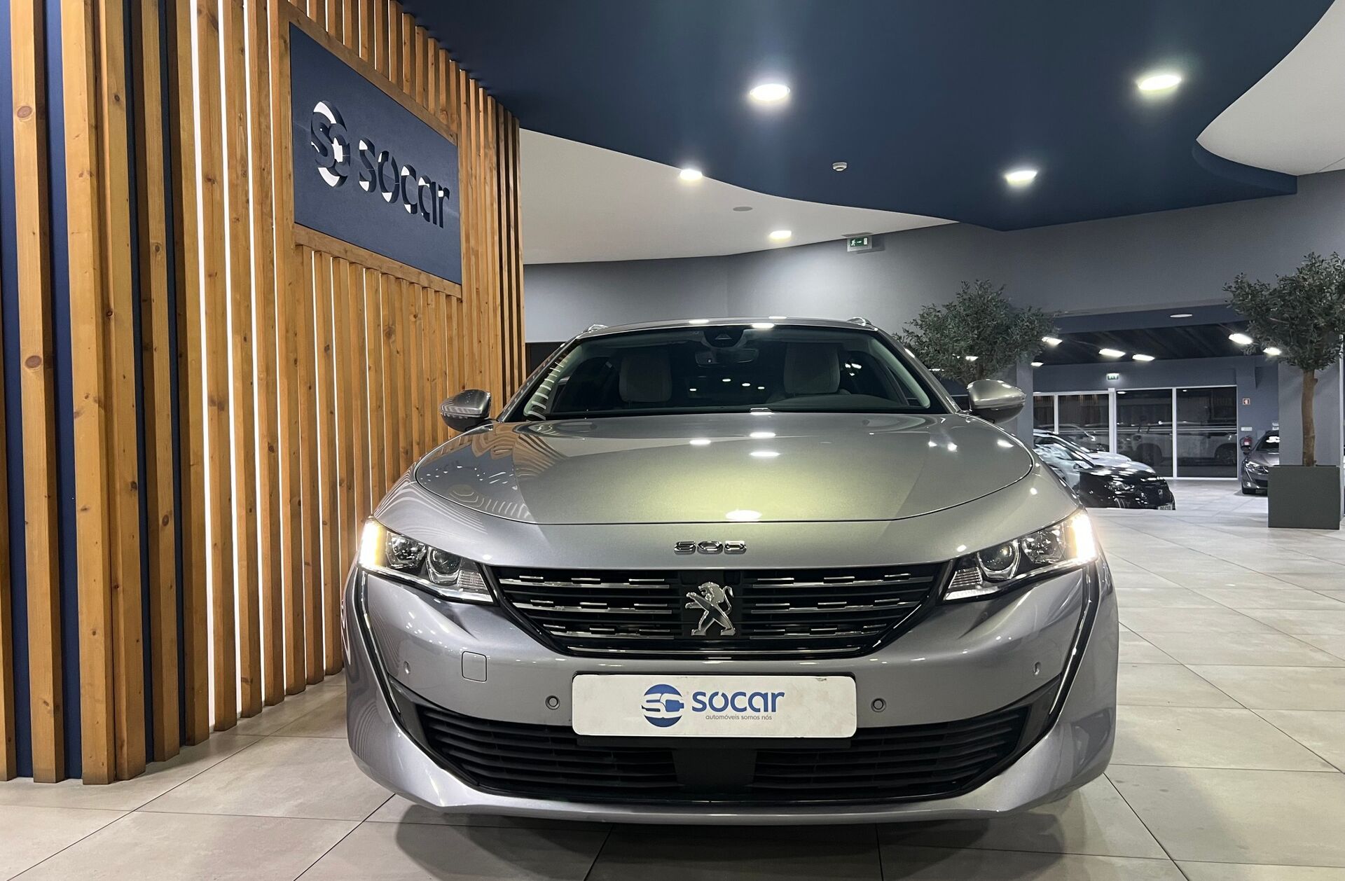 PEUGEOT 508 1.6 Hybrid Allure Pack e-EAT8