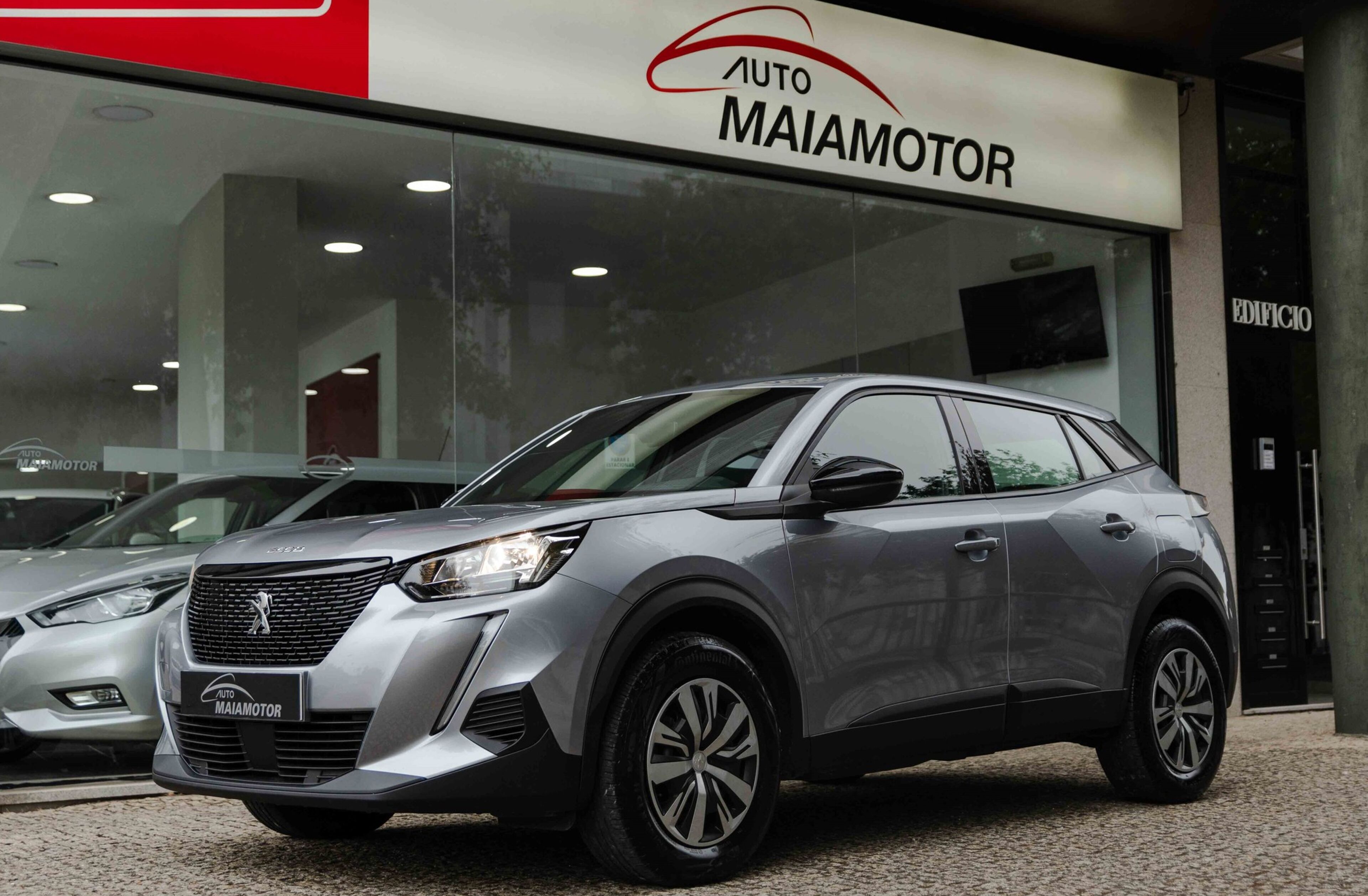 PEUGEOT 2008 1.2 PureTech Active Pack