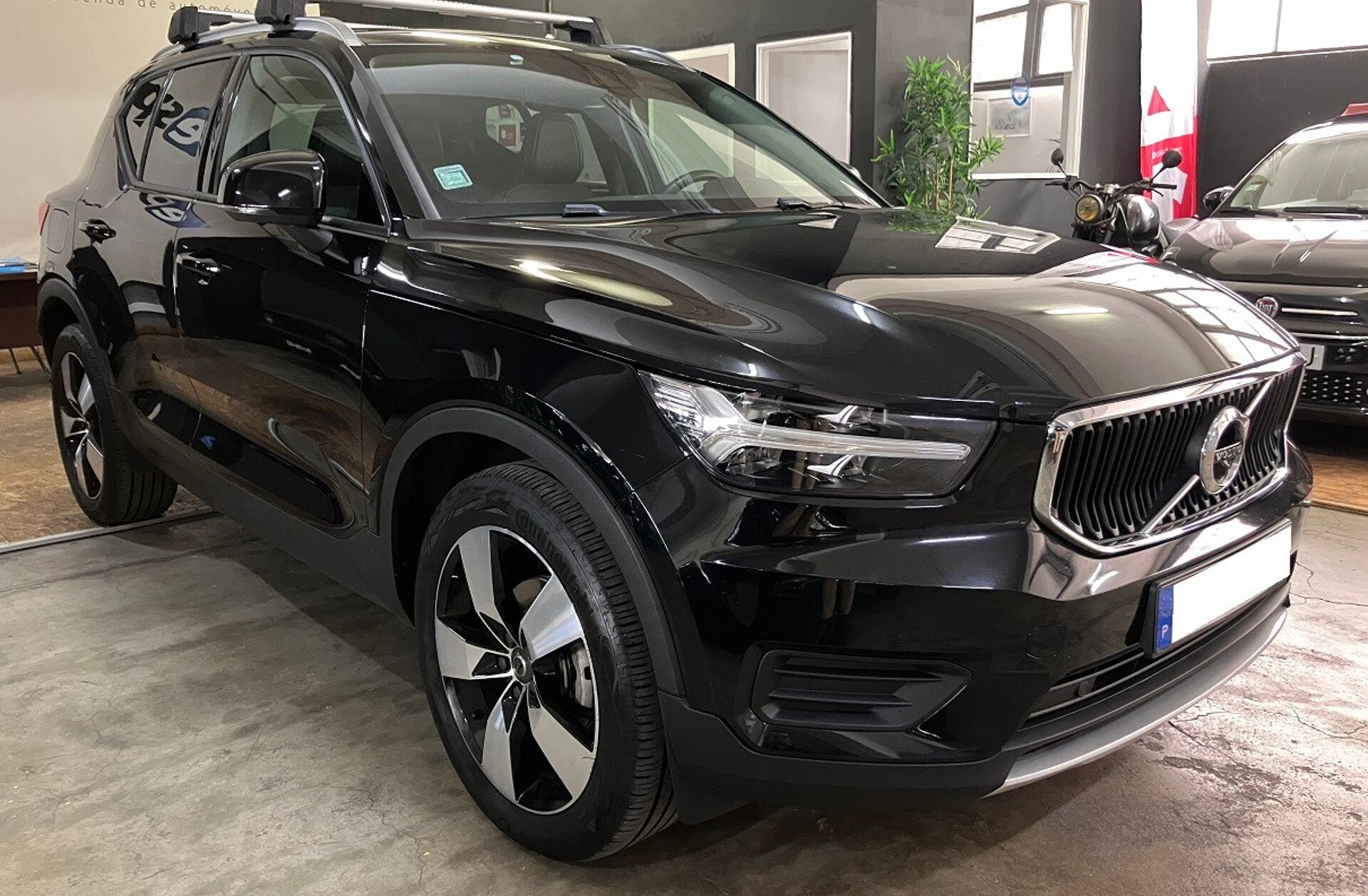 VOLVO XC40 2.0 D3 Momentum Plus