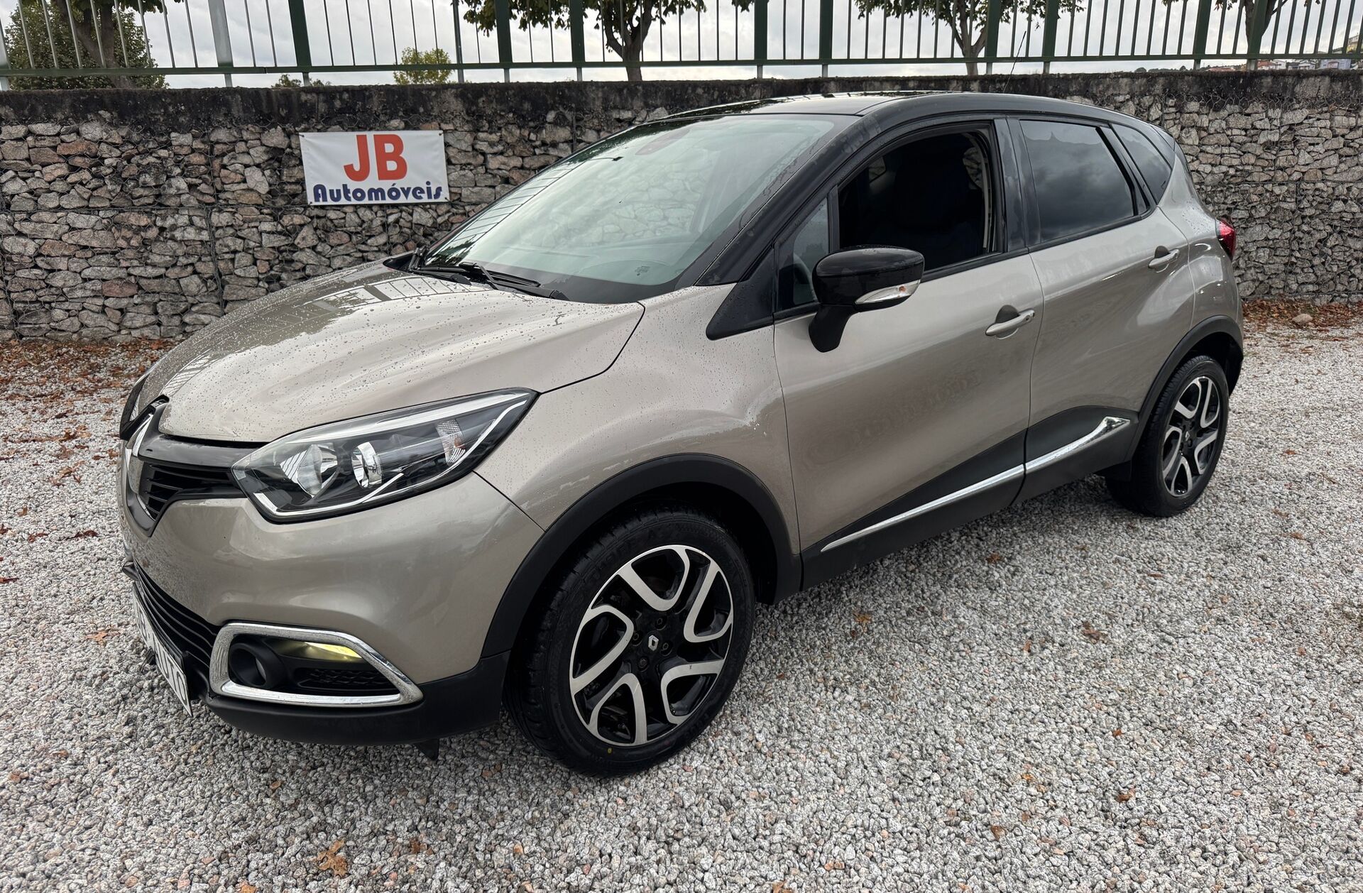 RENAULT Captur 1.5 dCi Exclusive