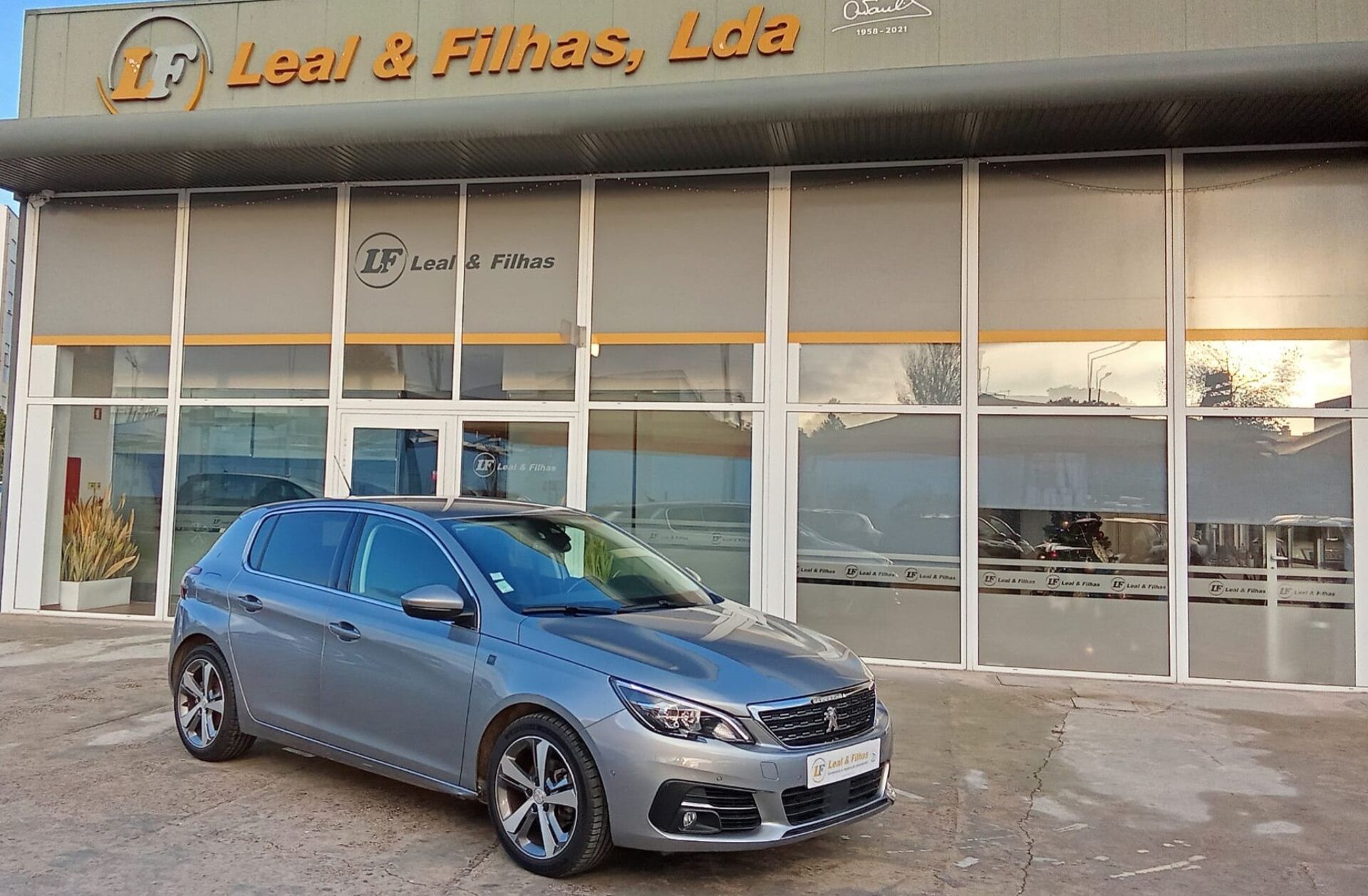 PEUGEOT 308 1.2 PureTech Active