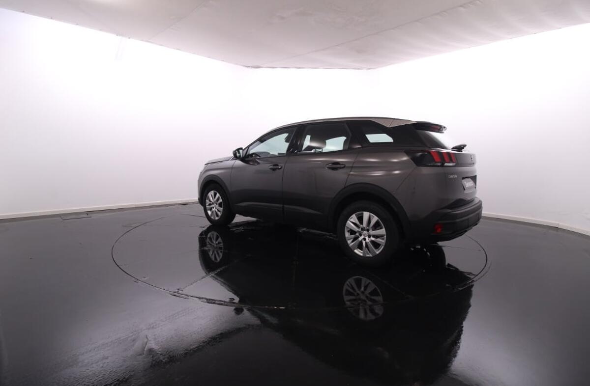 PEUGEOT 3008 1.2 PureTech Active Pack