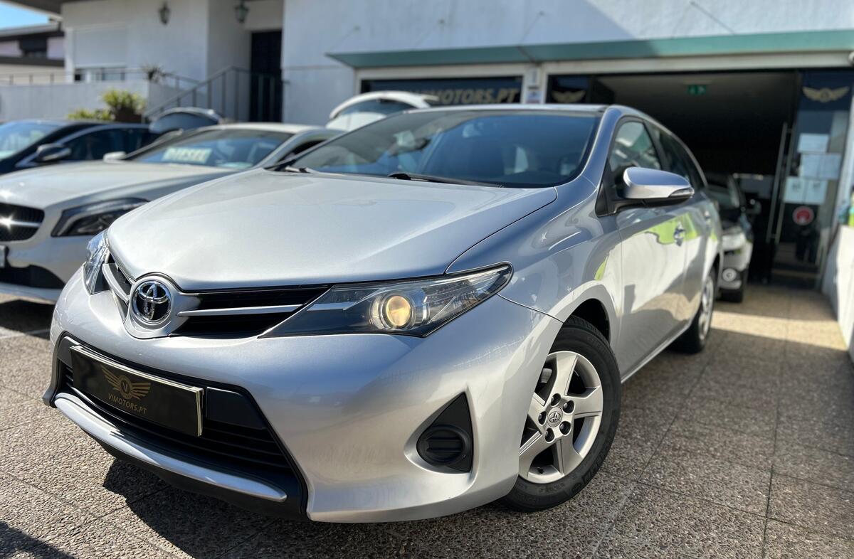 TOYOTA Auris 1.4 D-4D Comfort