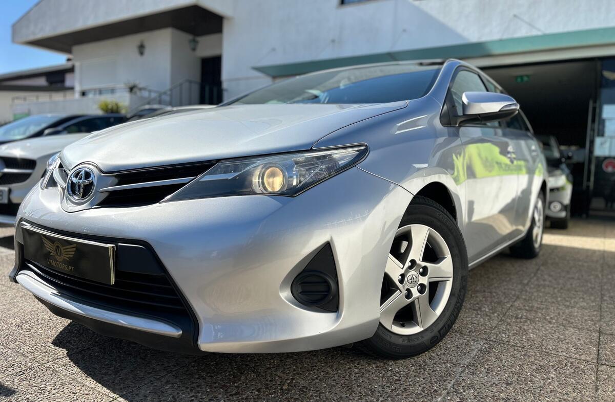TOYOTA Auris 1.4 D-4D Comfort