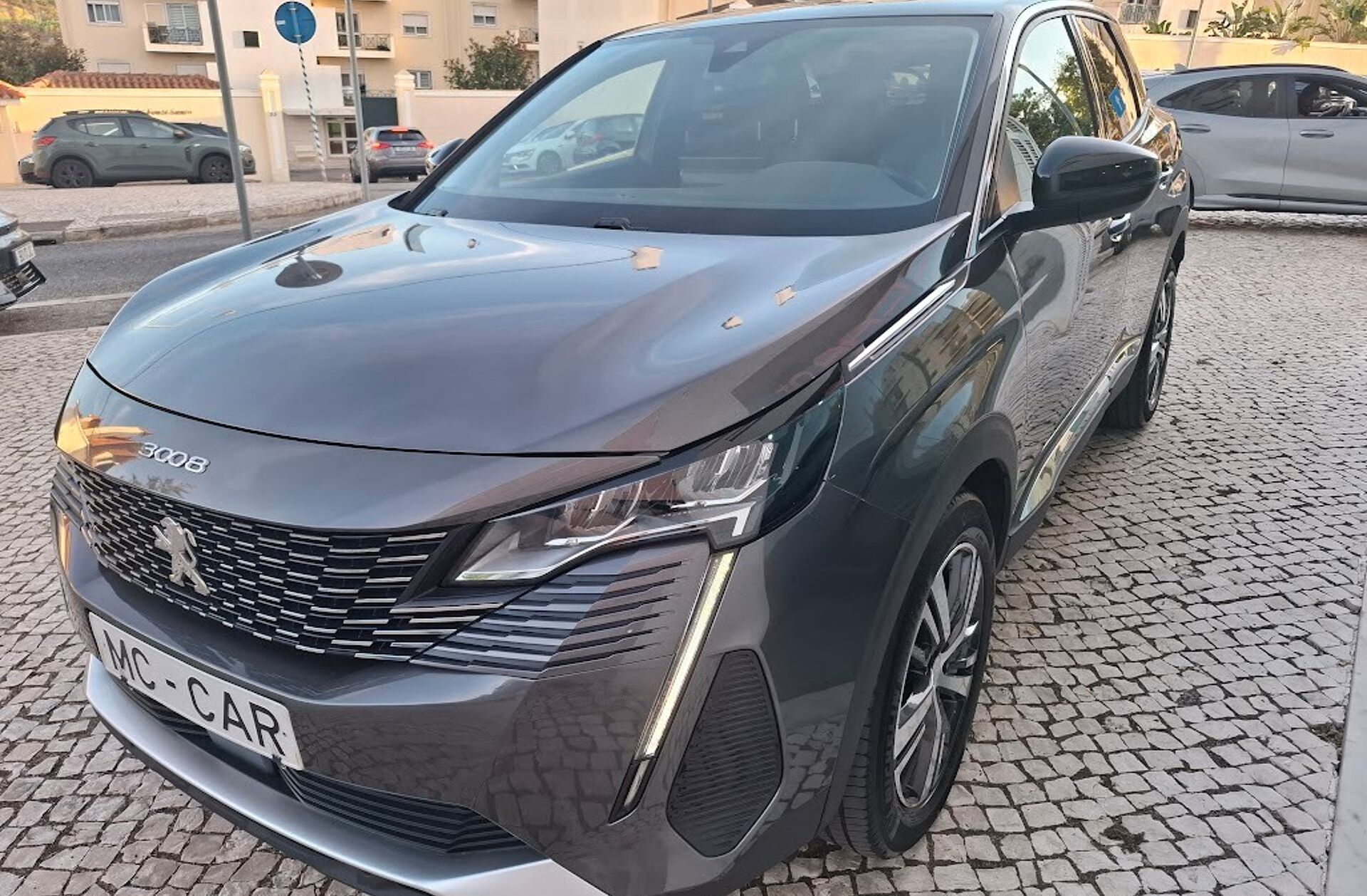 PEUGEOT 3008 1.2 PureTech Allure Pack EAT8