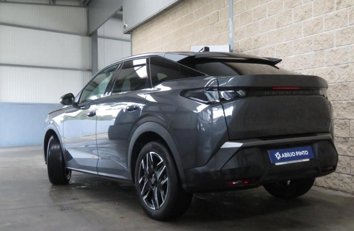 PEUGEOT 3008 1.2 Hybrid Allure e-DCS6