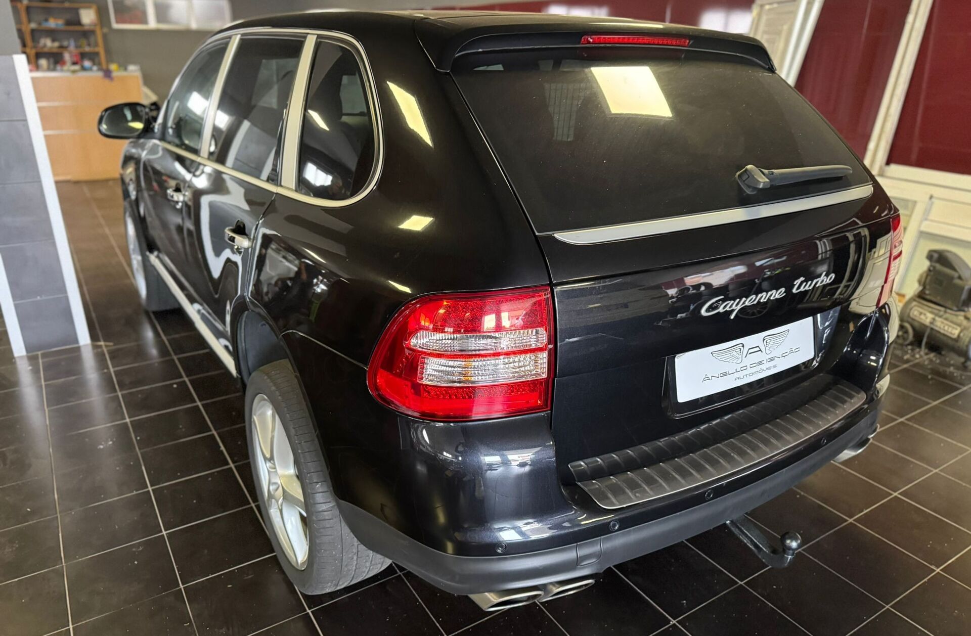 PORSCHE Cayenne Turbo