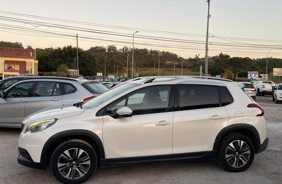 PEUGEOT 2008 1.6 BlueHDi Allure