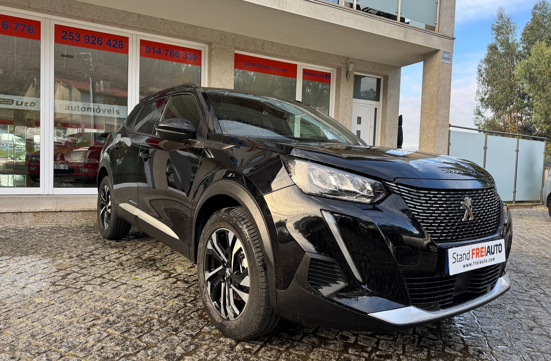 PEUGEOT 2008 1.5 BlueHDi Allure EAT8