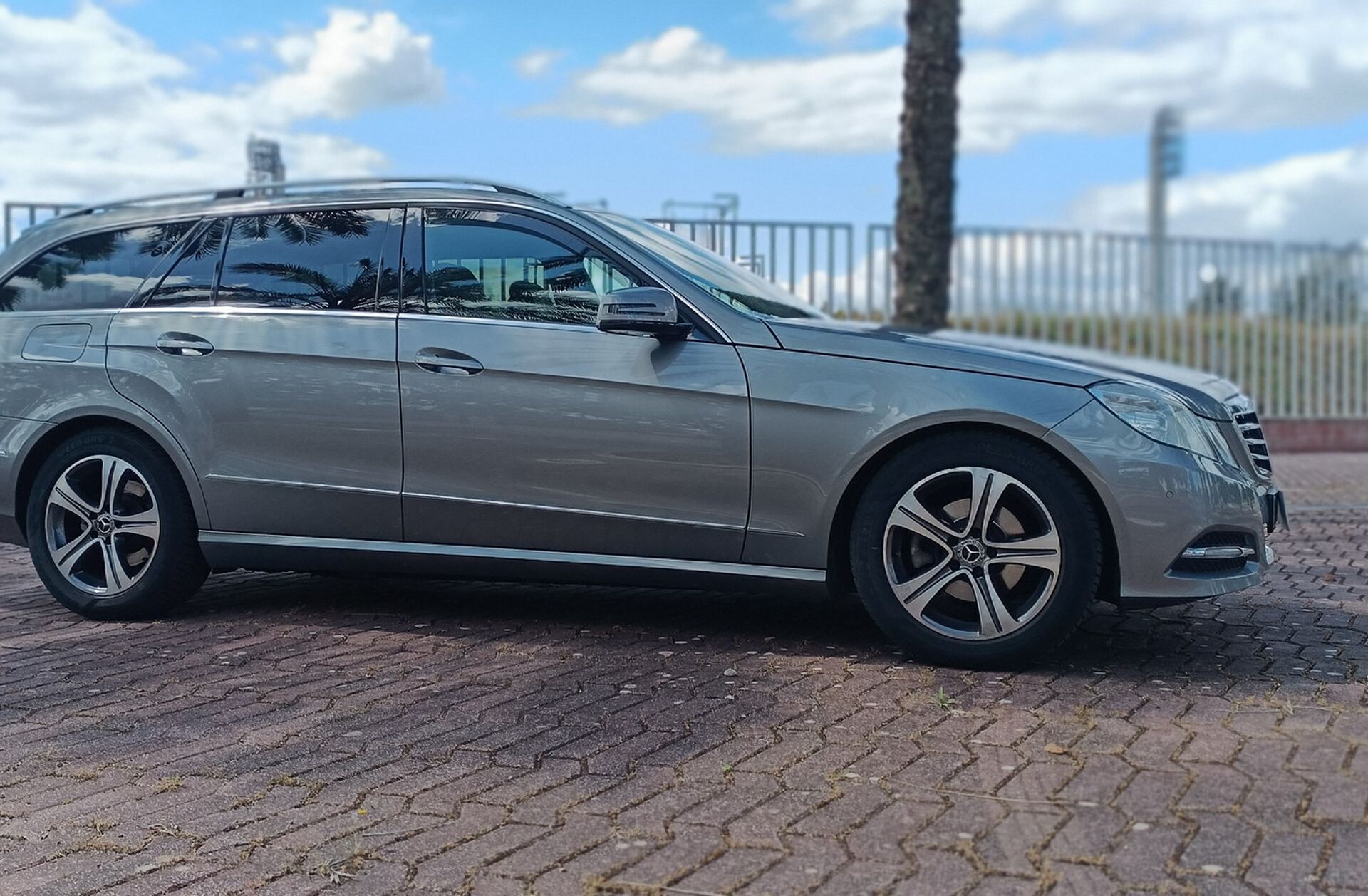 MERCEDES Classe E E 200 CDi Avantgarde BE Auto.