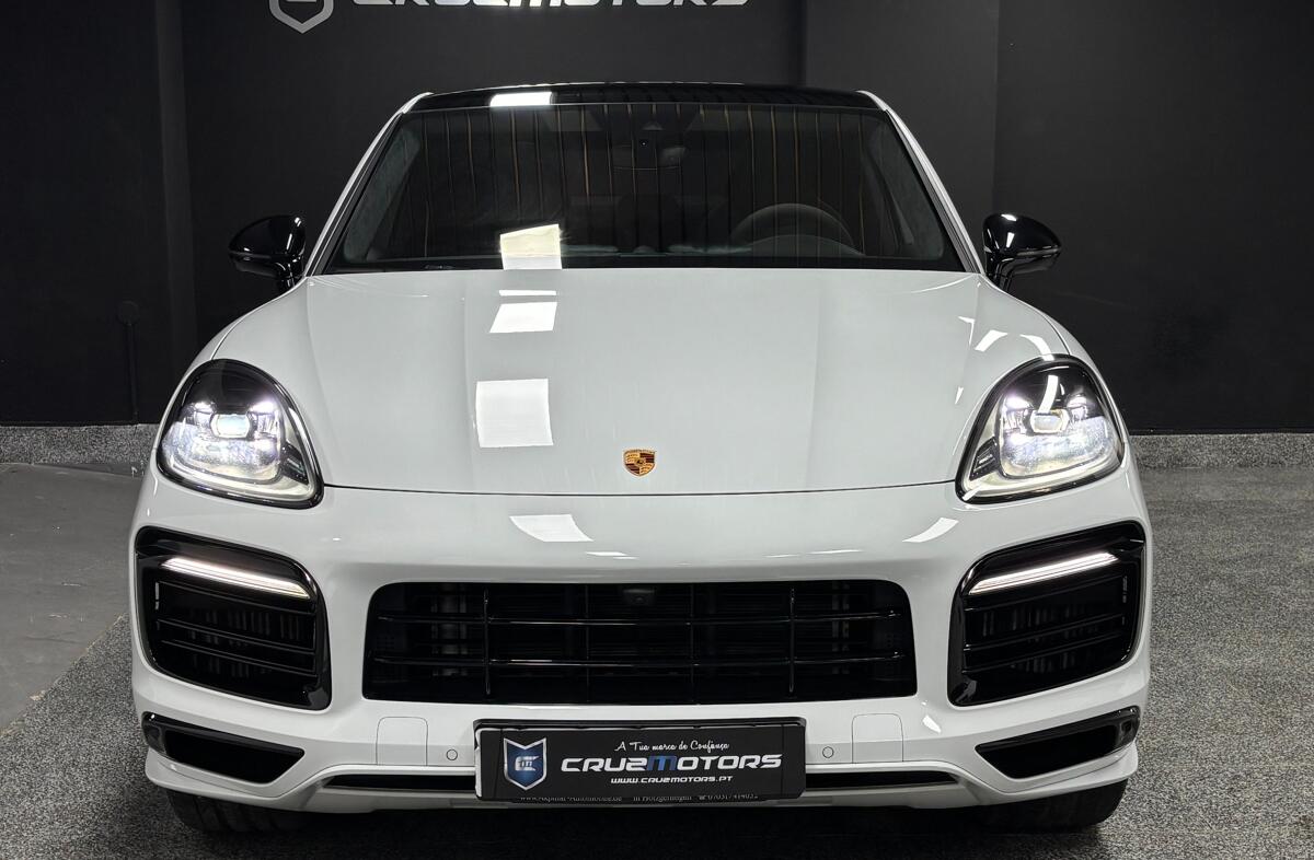PORSCHE Cayenne E-Hybrid Platinum Edition