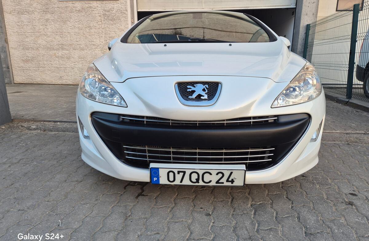 PEUGEOT 308 CC 1.6 HDi Sport