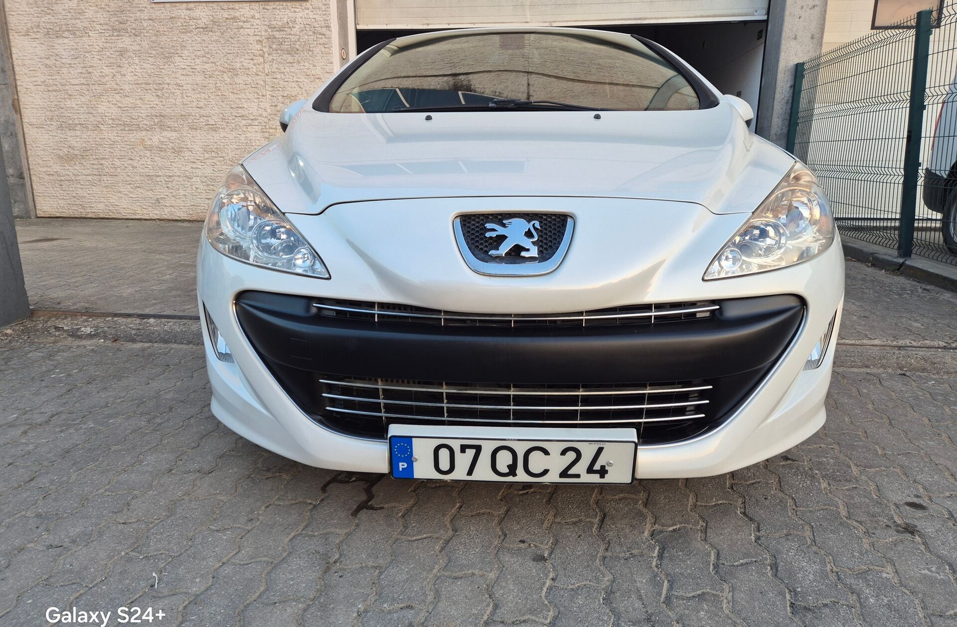 PEUGEOT 308 CC 1.6 HDi Sport