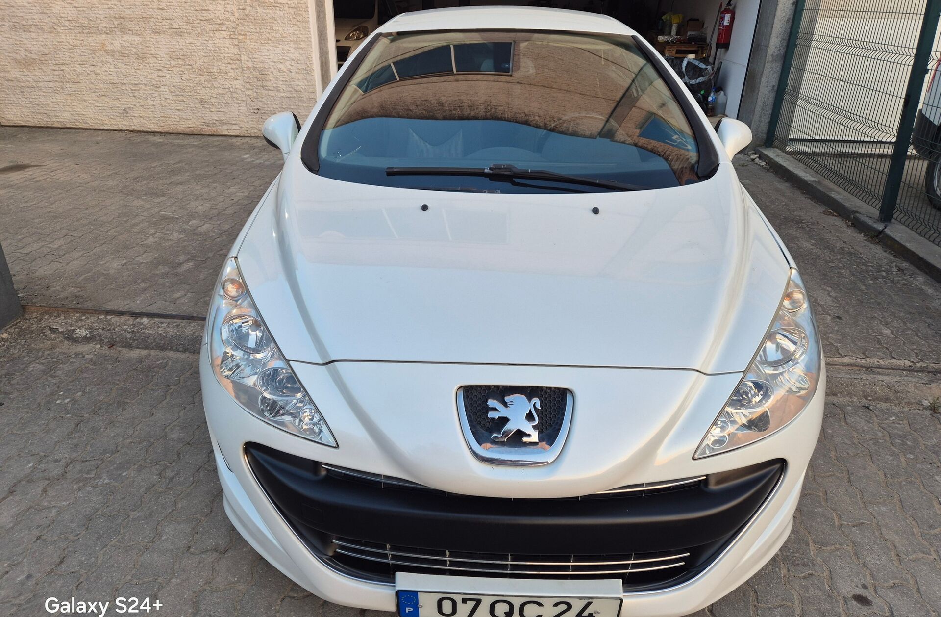 PEUGEOT 308 CC 1.6 HDi Sport