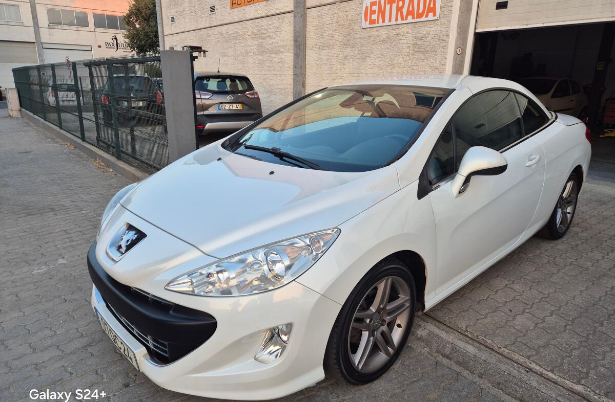 PEUGEOT 308 CC 1.6 HDi Sport