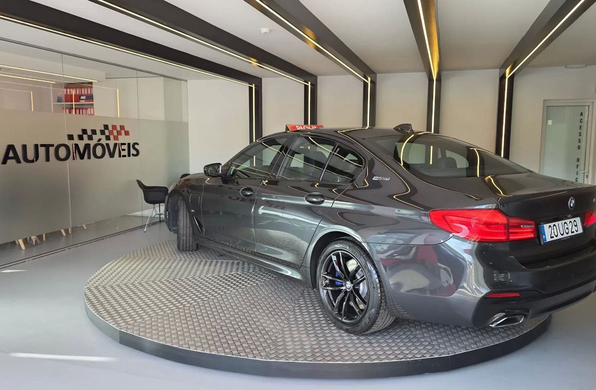 BMW Serie-5 530 e iPerformance Pack M