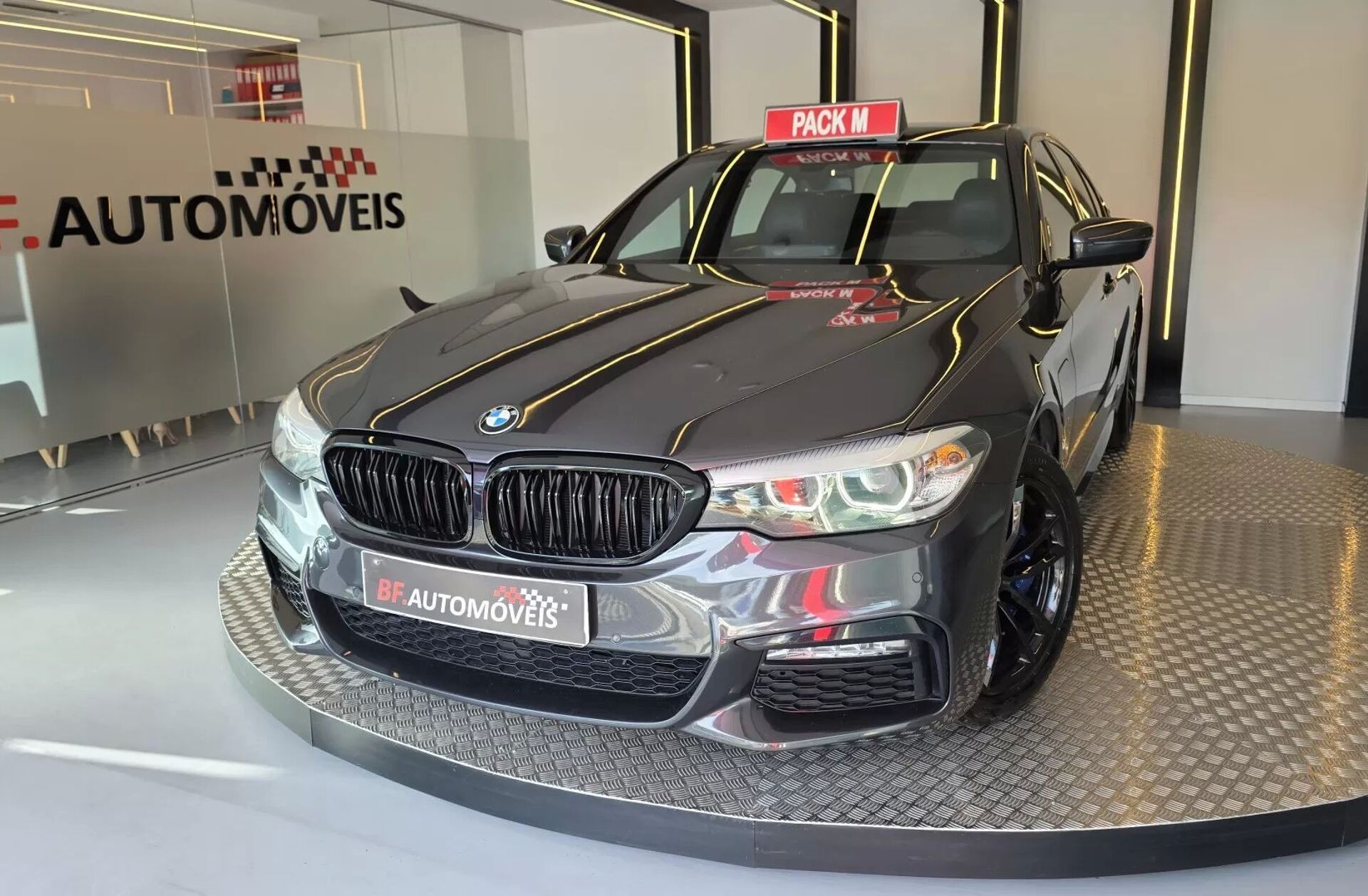 BMW Serie-5 530 e iPerformance Pack M