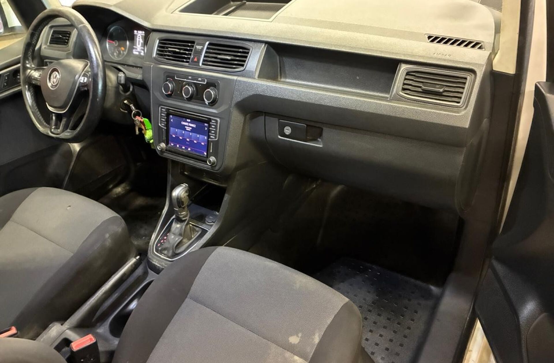 VOLKSWAGEN Caddy 2.0 TDI Business