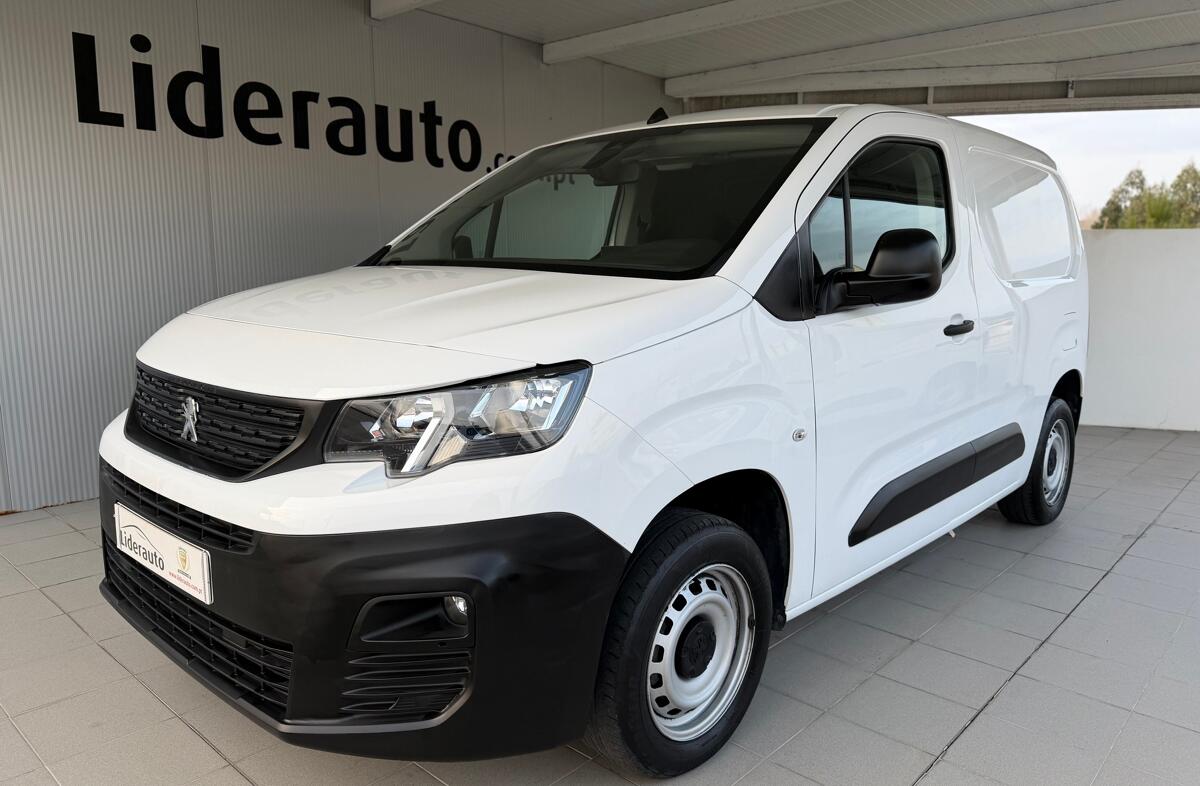 PEUGEOT Partner 1.5 BlueHDi Premium Standard