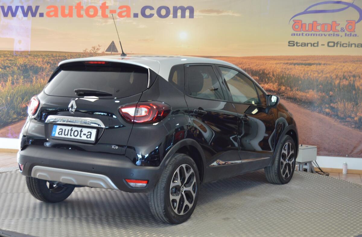 RENAULT Captur 1.2 TCe Exclusive EDC