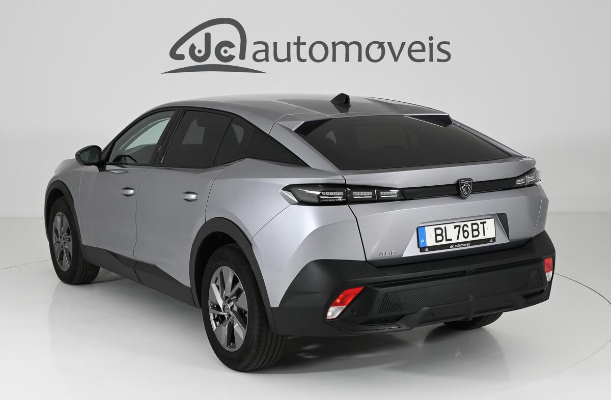 PEUGEOT 408 1.2 PureTech Allure EAT8