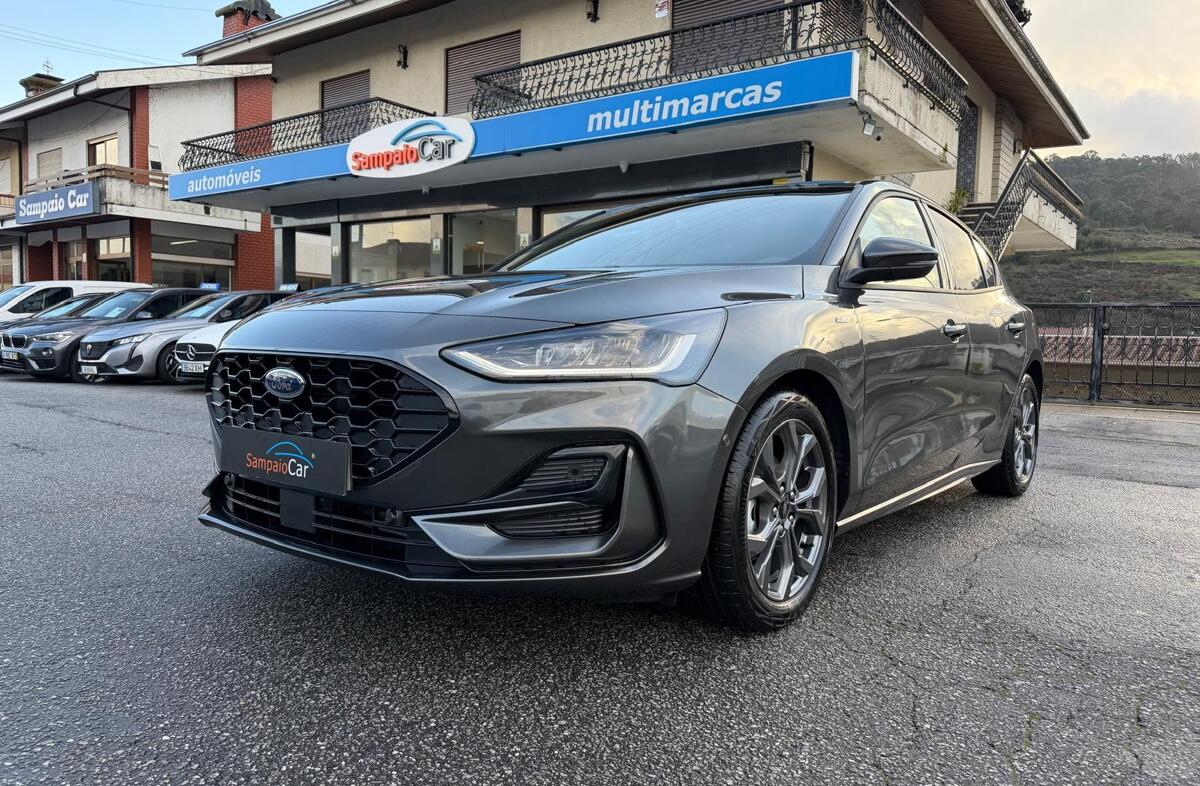 FORD Focus 1.0 EcoBoost MHEV ST-Line