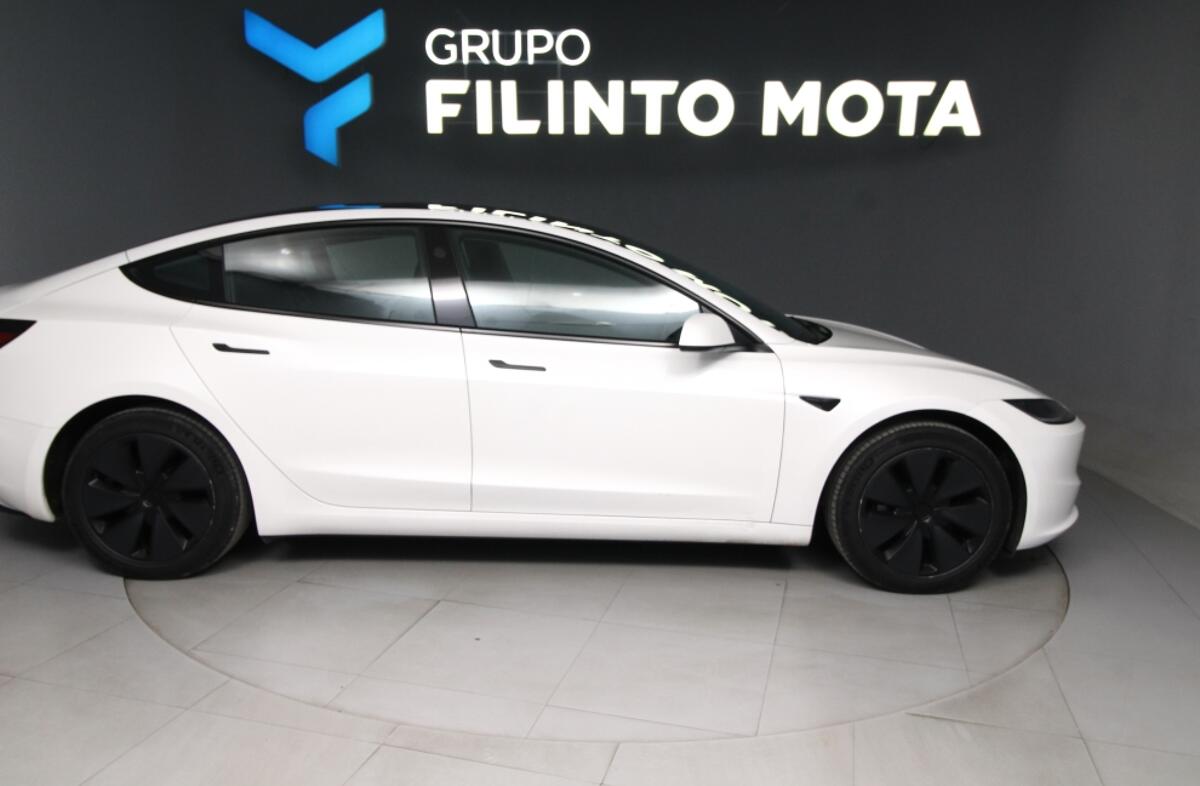 TESLA Model 3 Tração Traseira Standard