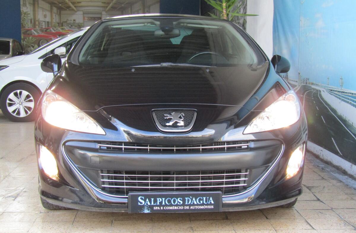 PEUGEOT 308 CC 2.0 HDi Sport