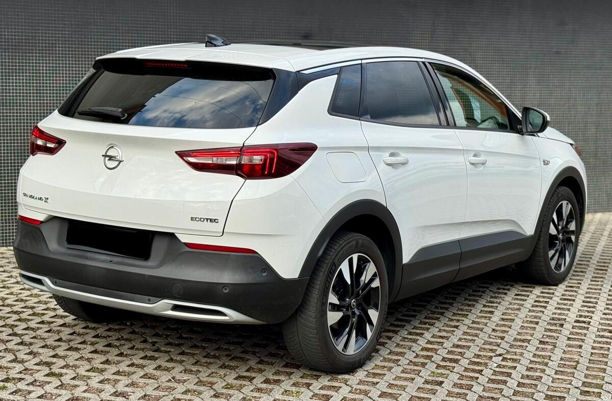 OPEL Grandland X 1.2 T Business Edition