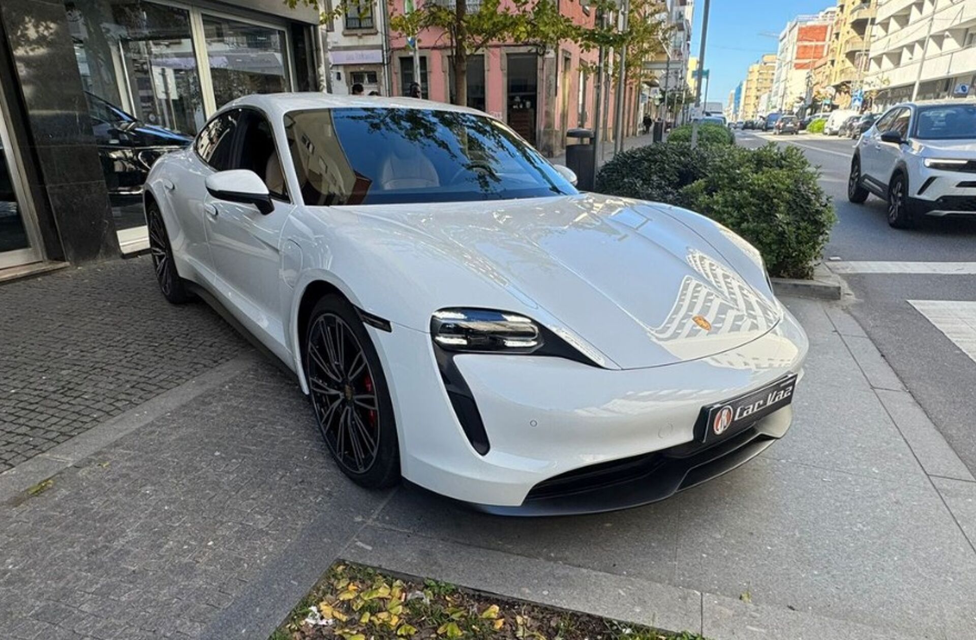 PORSCHE Taycan Taycan