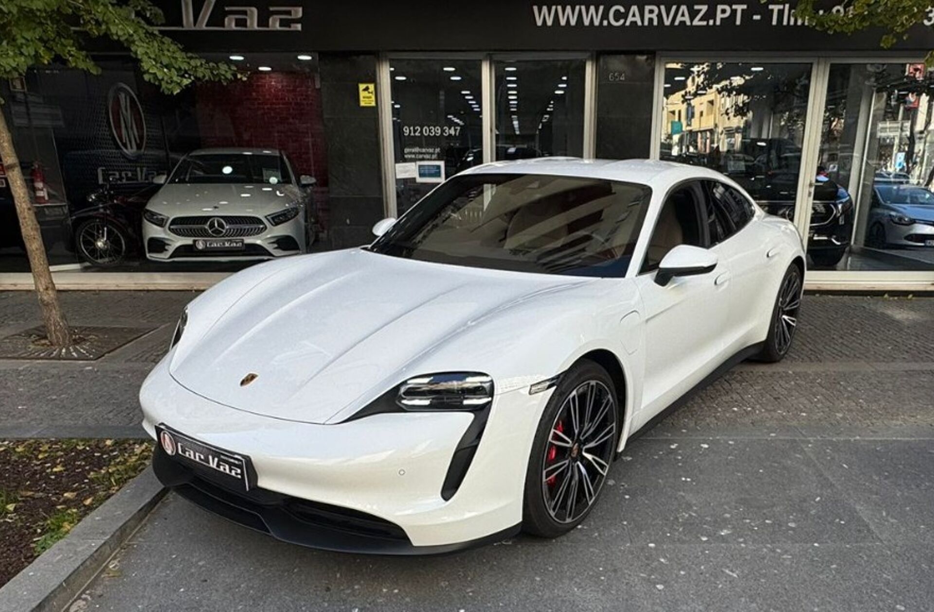 PORSCHE Taycan Taycan