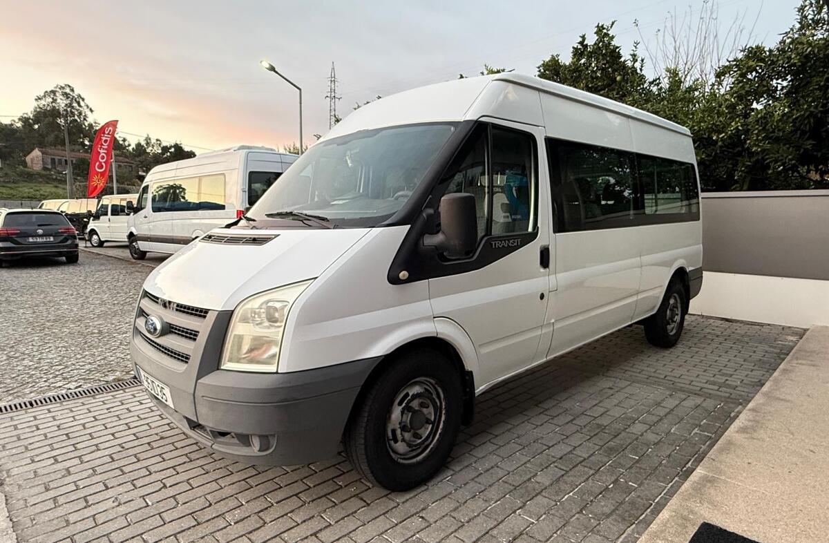 FORD Transit 330M 2.2 TDCi Trend Antepara Média-T.Médio