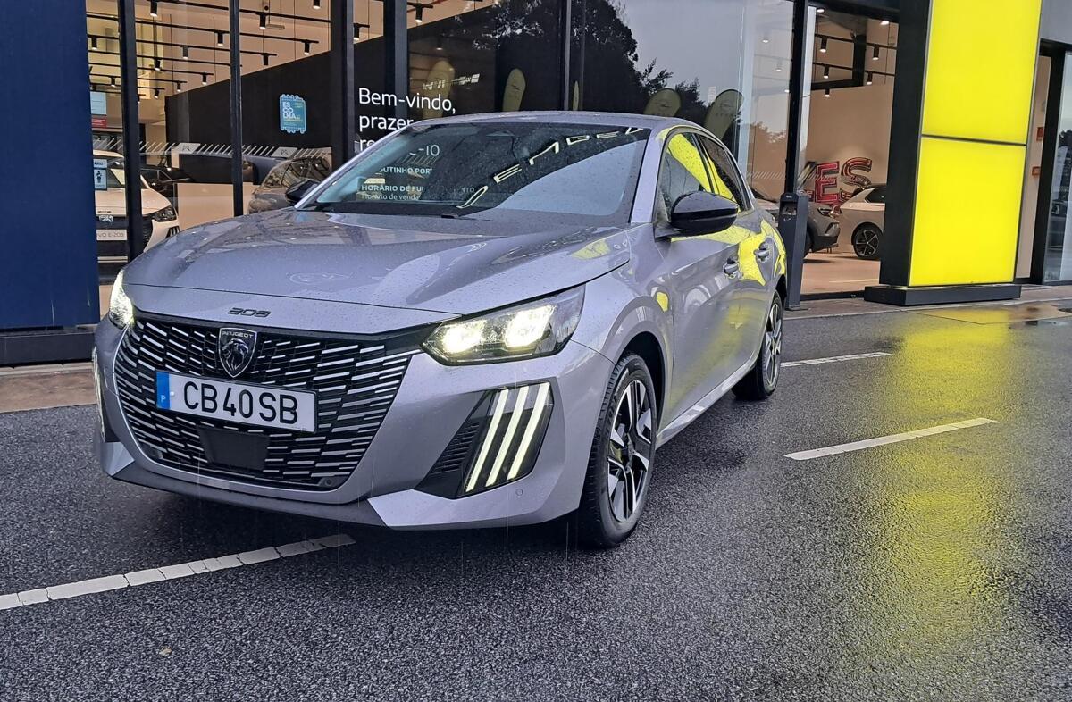 PEUGEOT 208 e- 51 kWh GT