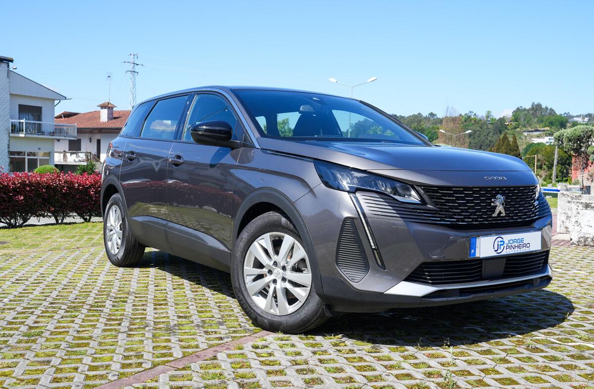 PEUGEOT 5008 1.2 PureTech Active Pack