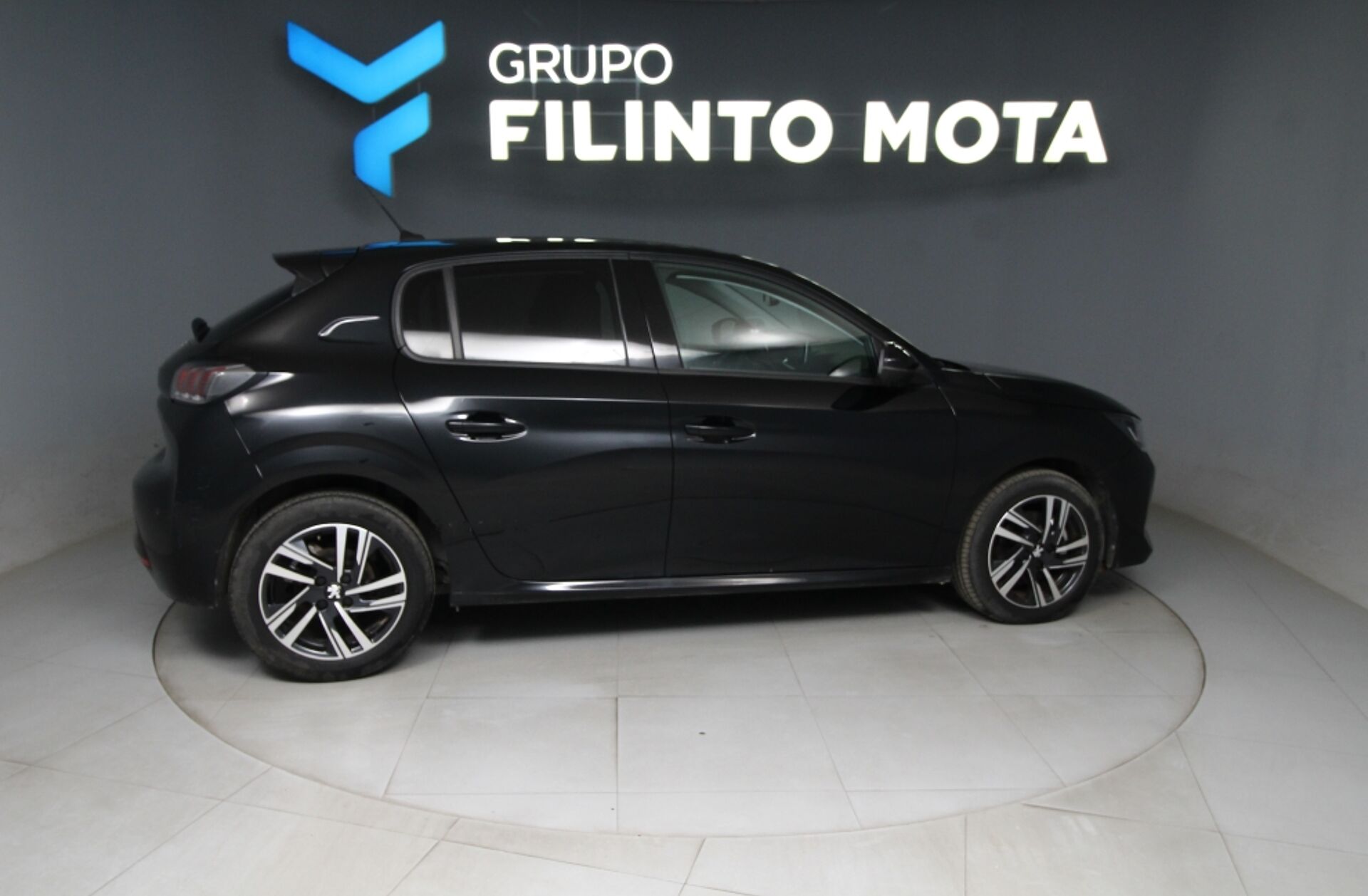 PEUGEOT 208 1.2 PureTech Allure