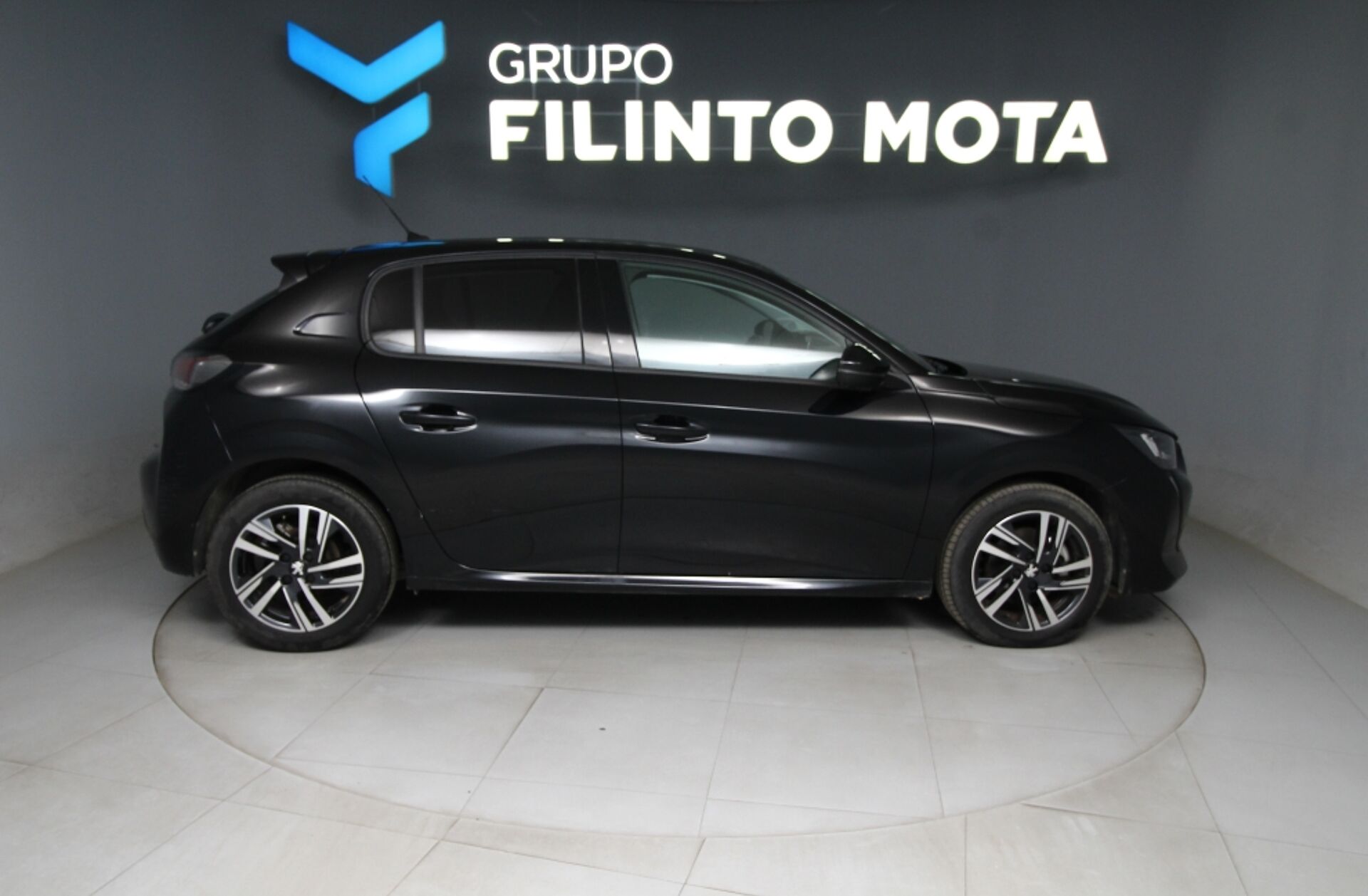 PEUGEOT 208 1.2 PureTech Allure