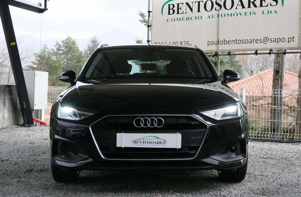 AUDI A4 30 TDI Advanced S tronic