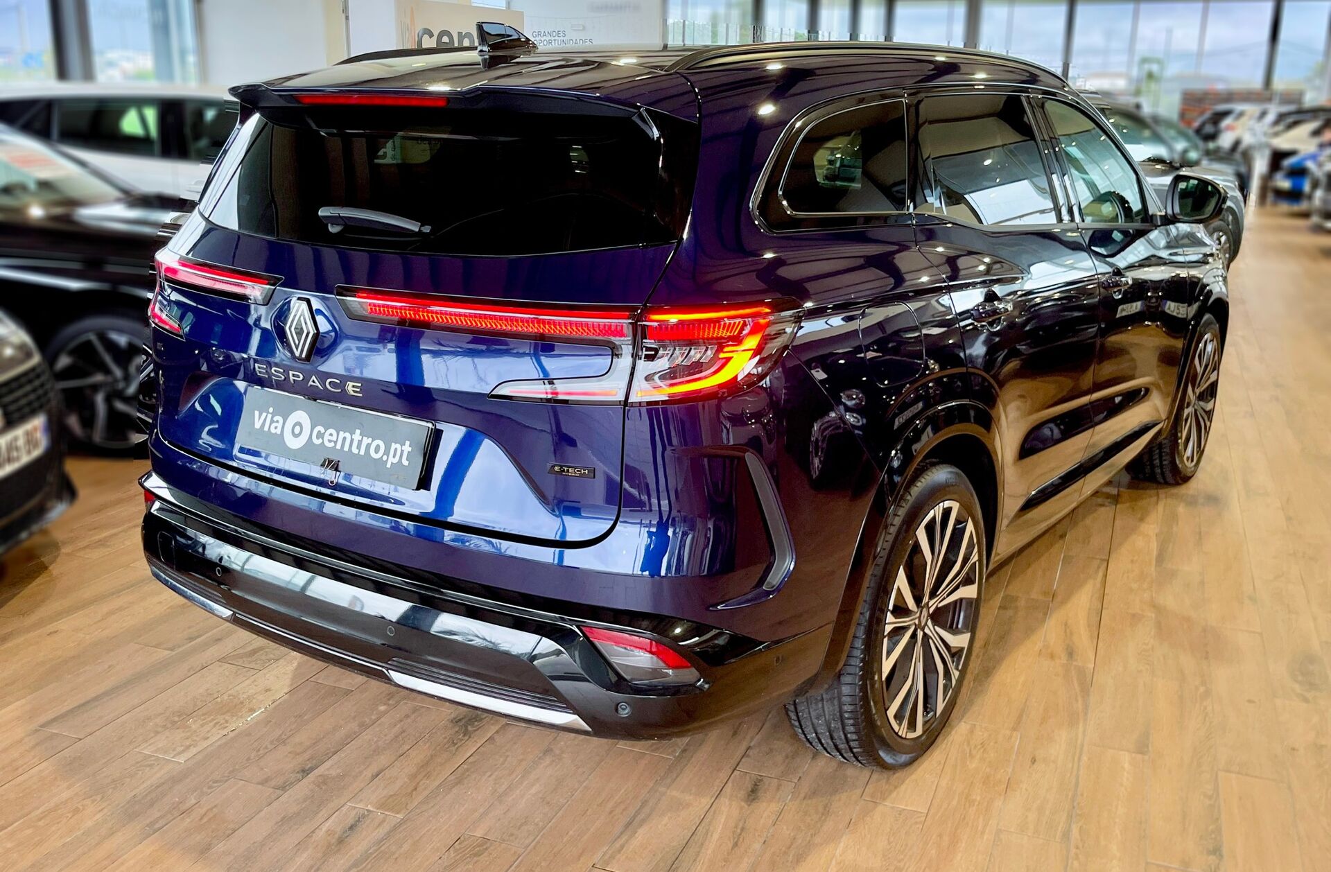 RENAULT Espace 1.2 E-Tech Full Hybrid Iconic