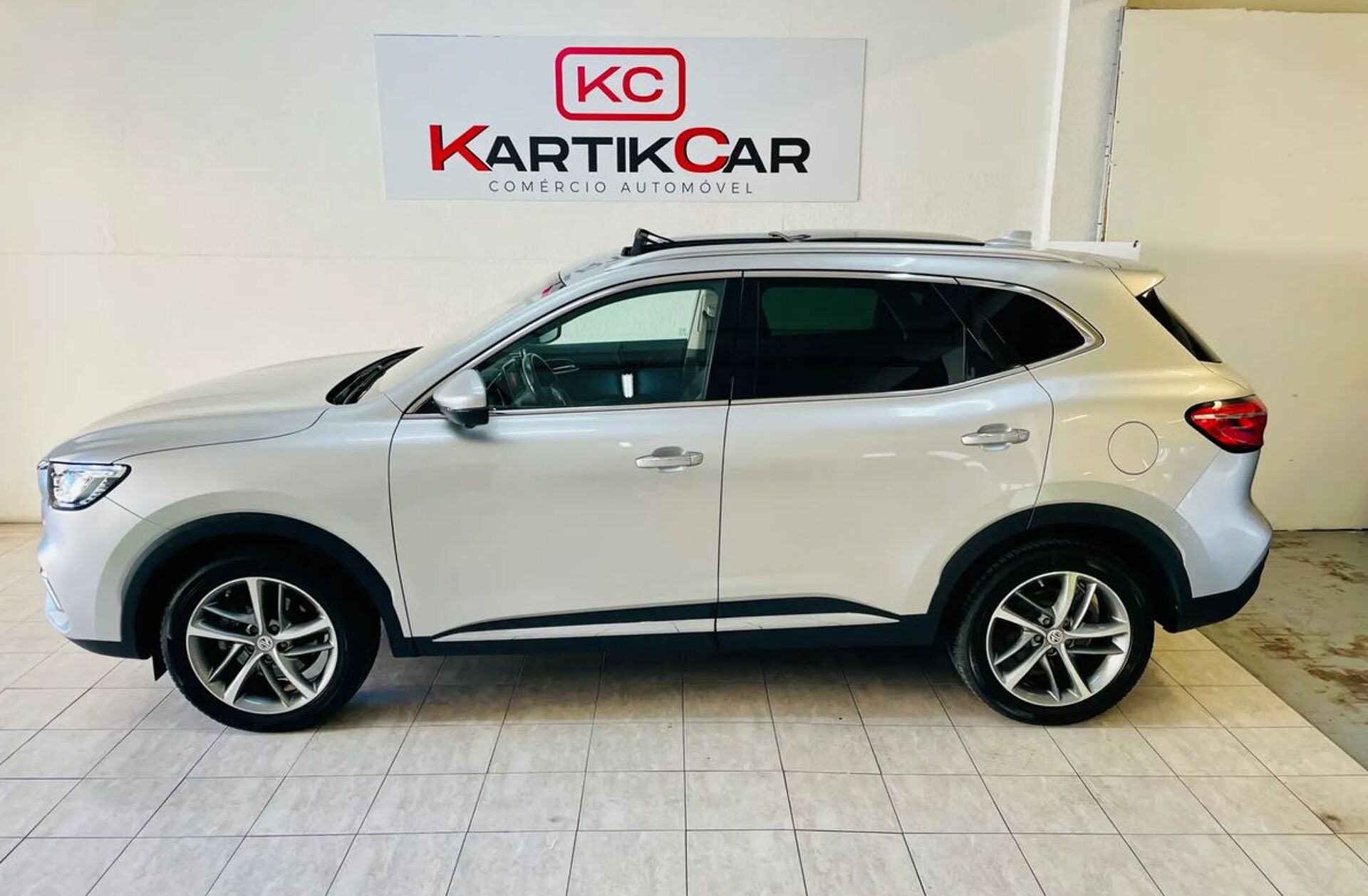 MG EHS 1.5 T-GDI Plug-in Hybrid Luxury