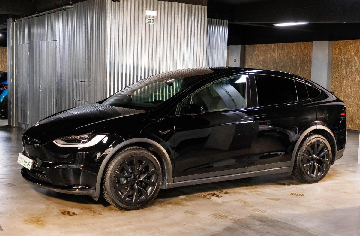 TESLA Model X Long Range AWD