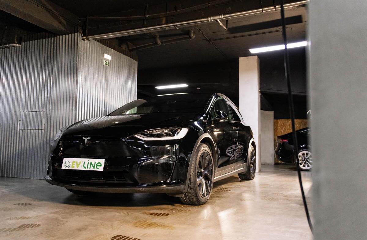 TESLA Model X Long Range AWD