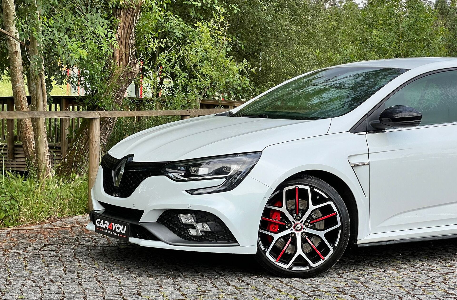 RENAULT Mégane 1.8 TCe R.S. Trophy EDC