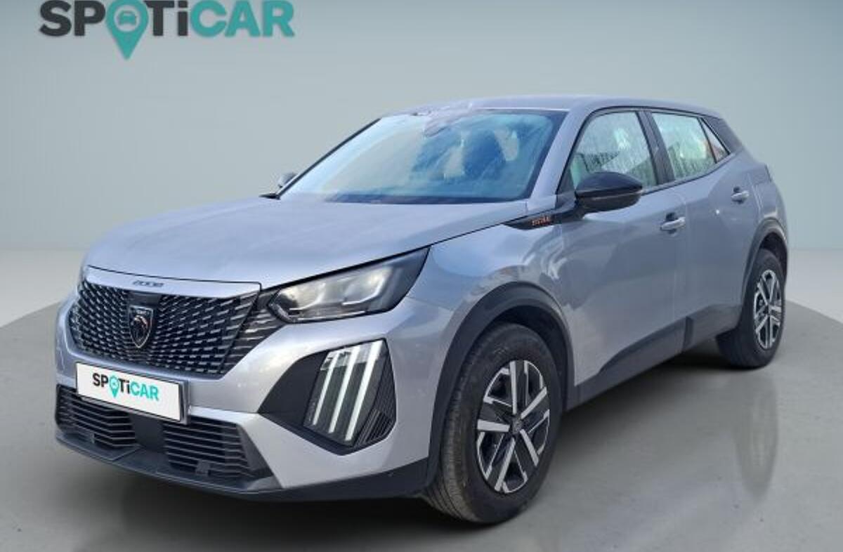 PEUGEOT 2008 1.2 PureTech Style