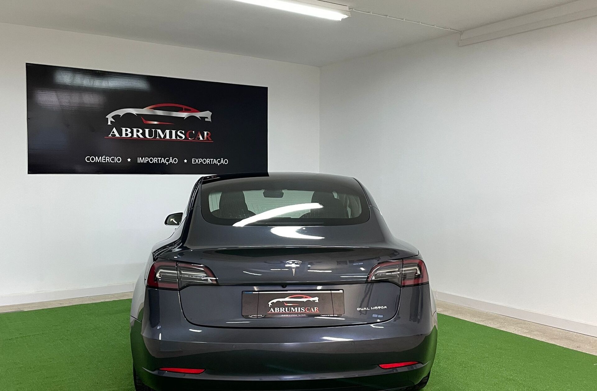 TESLA Model 3 Long-Range Dual Motor AWD